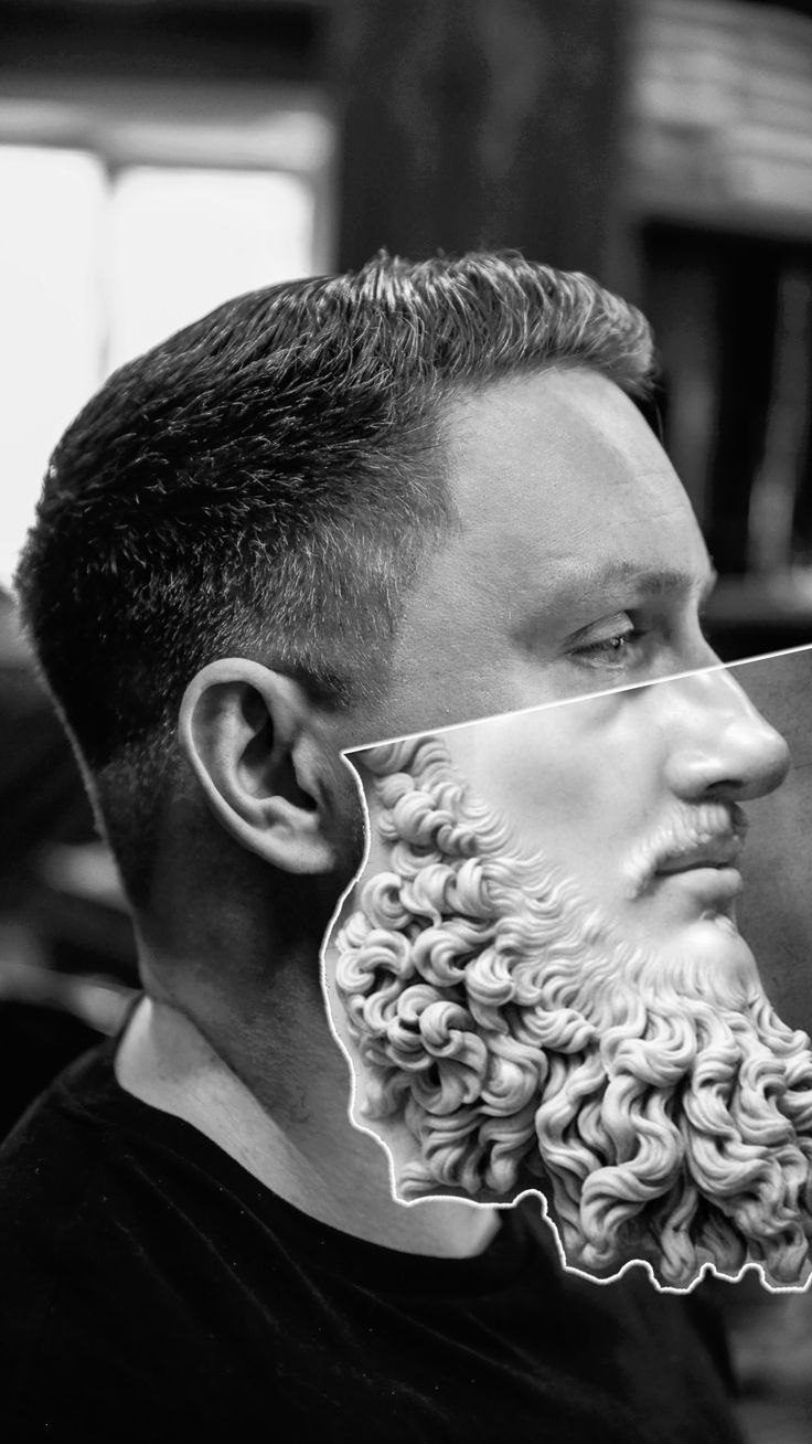 Homem de perfil com barba substituída por barba esculpida em mármore